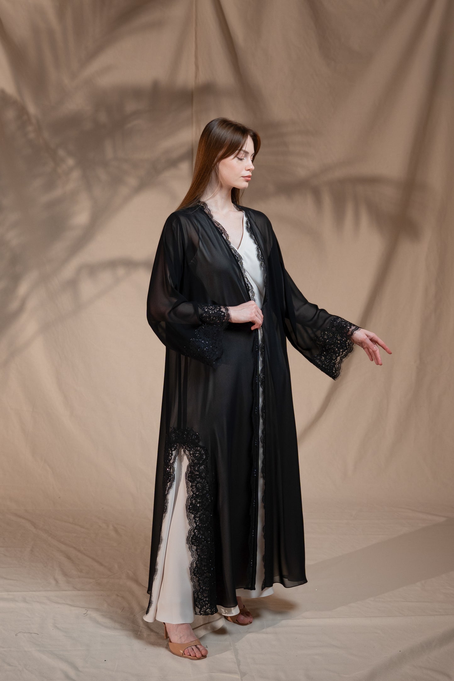 Zay Black Elegant Abaya ER65