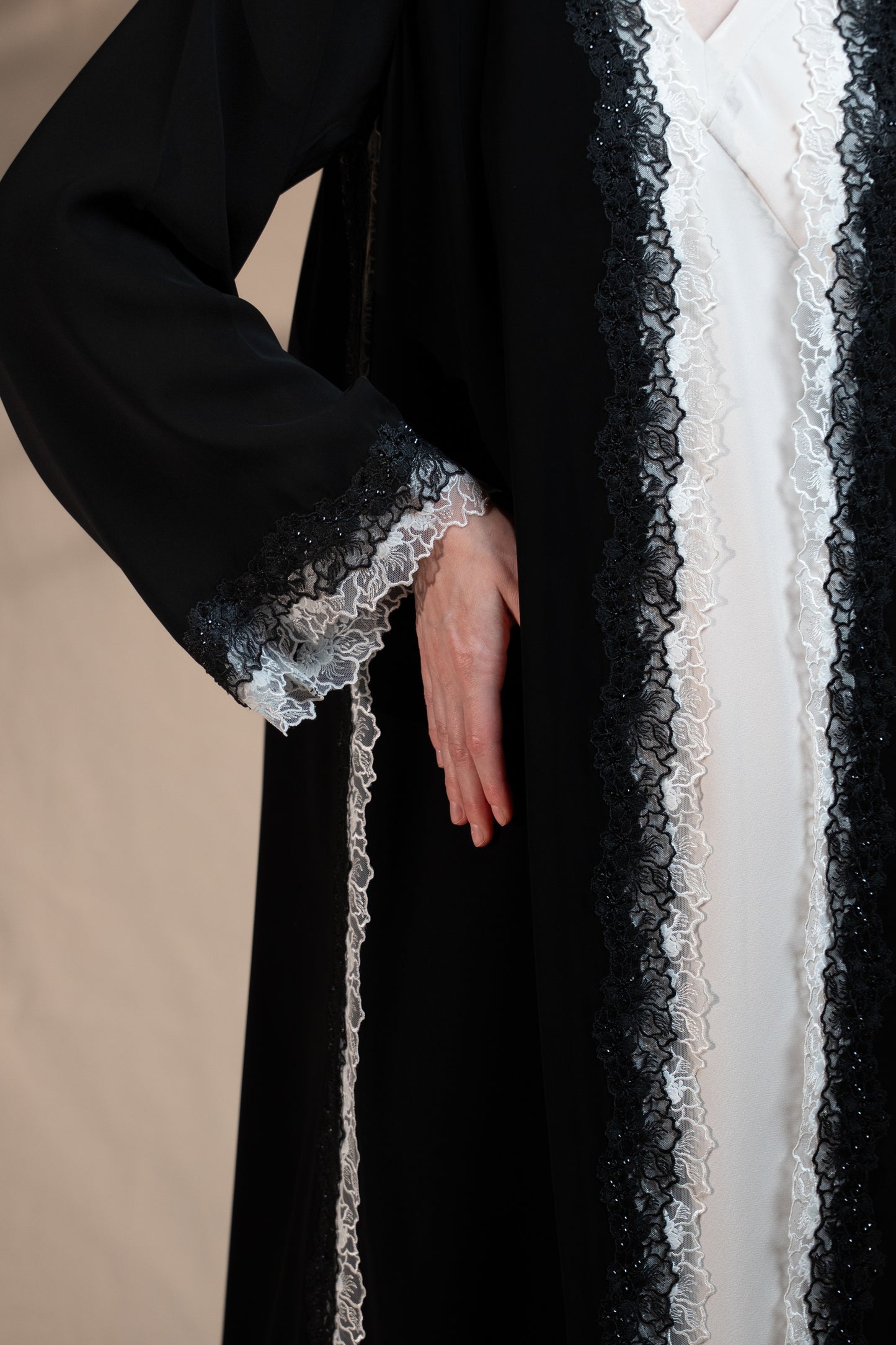 Zay Delicate Lace Abaya ER67