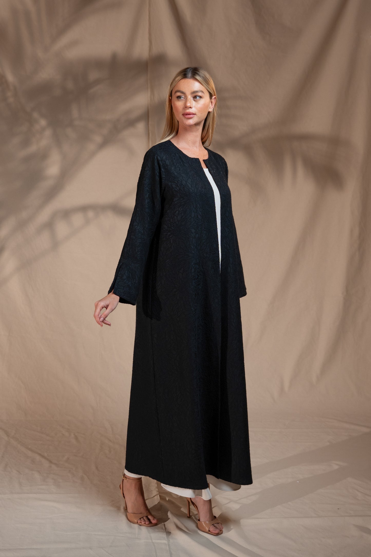 Zay Black Abaya P76